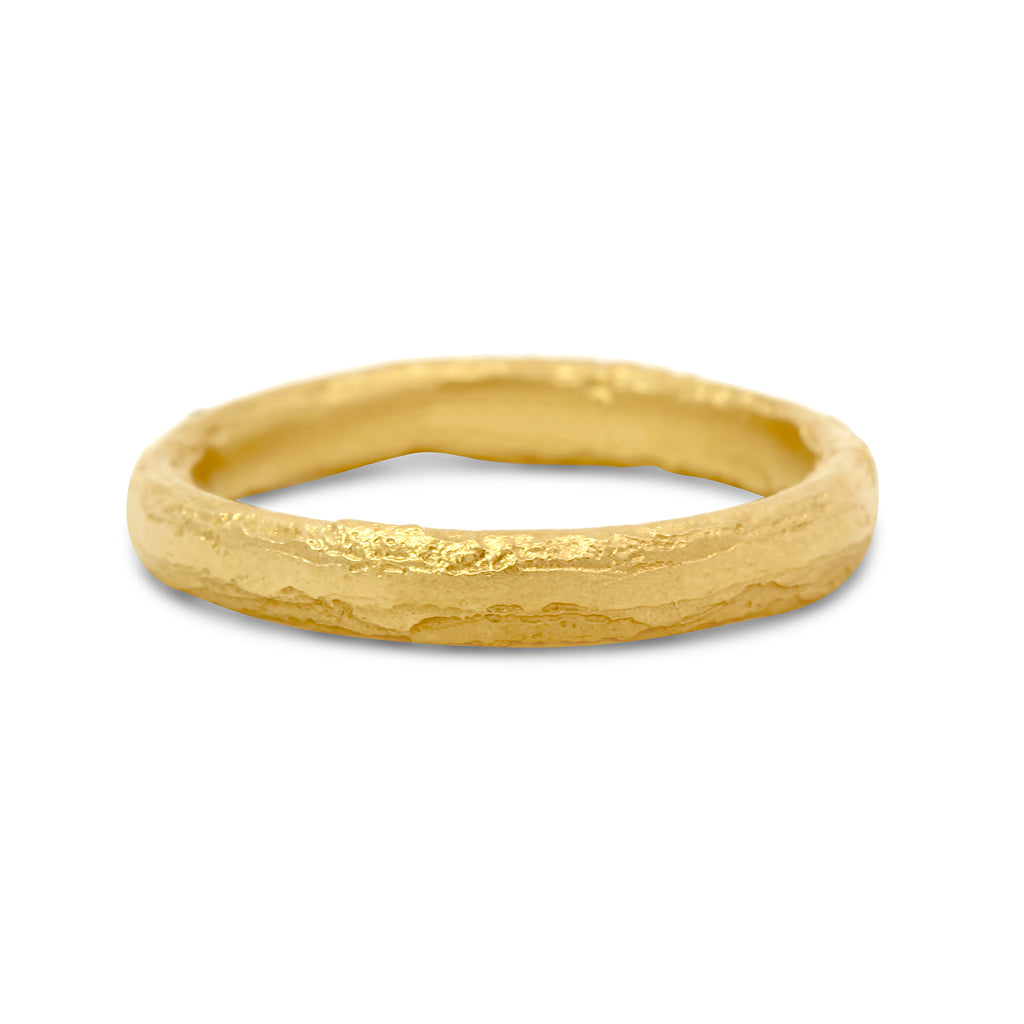 diana porter 18k fair trade yellow gold etched 3mm womens wedding ring designyard dublin ireland