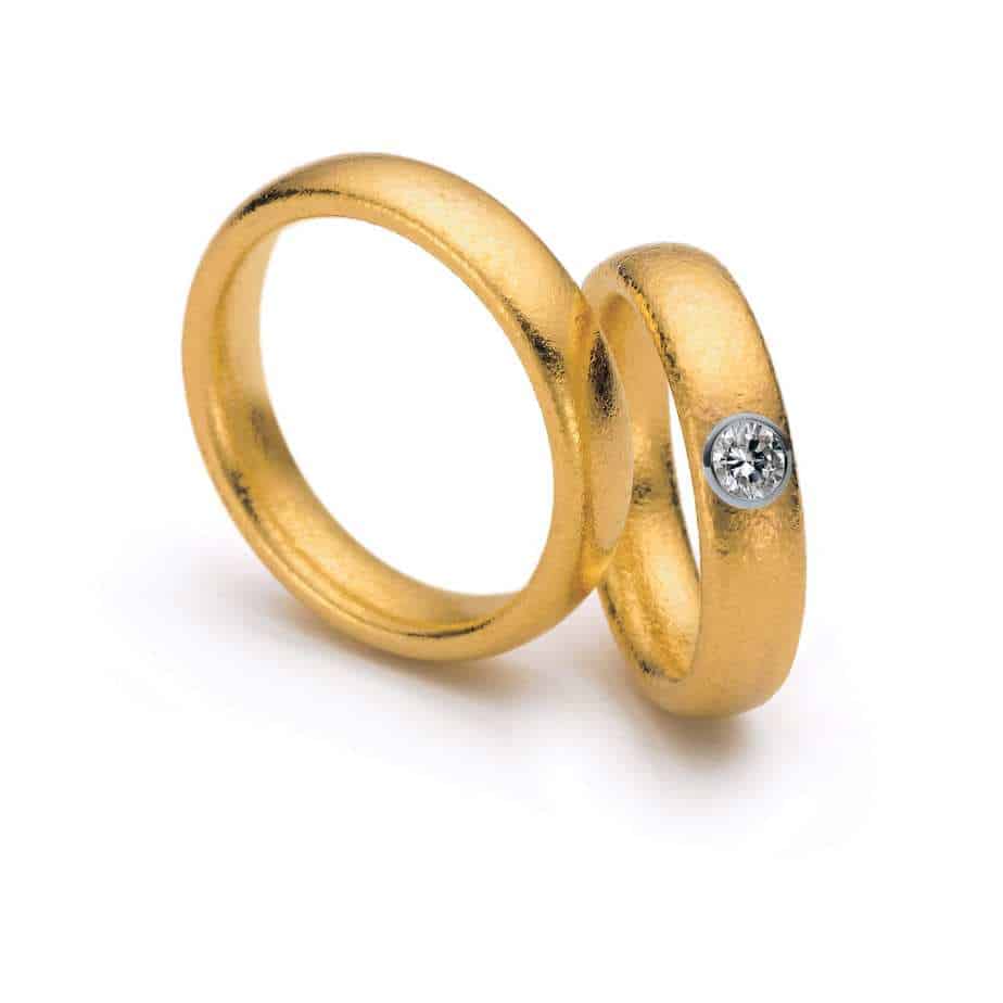 Henrich &amp; Denzel - 24k Yellow Gold Platinum Fonte 4mm Diamond Ring - DESIGNYARD, Dublin Ireland.
