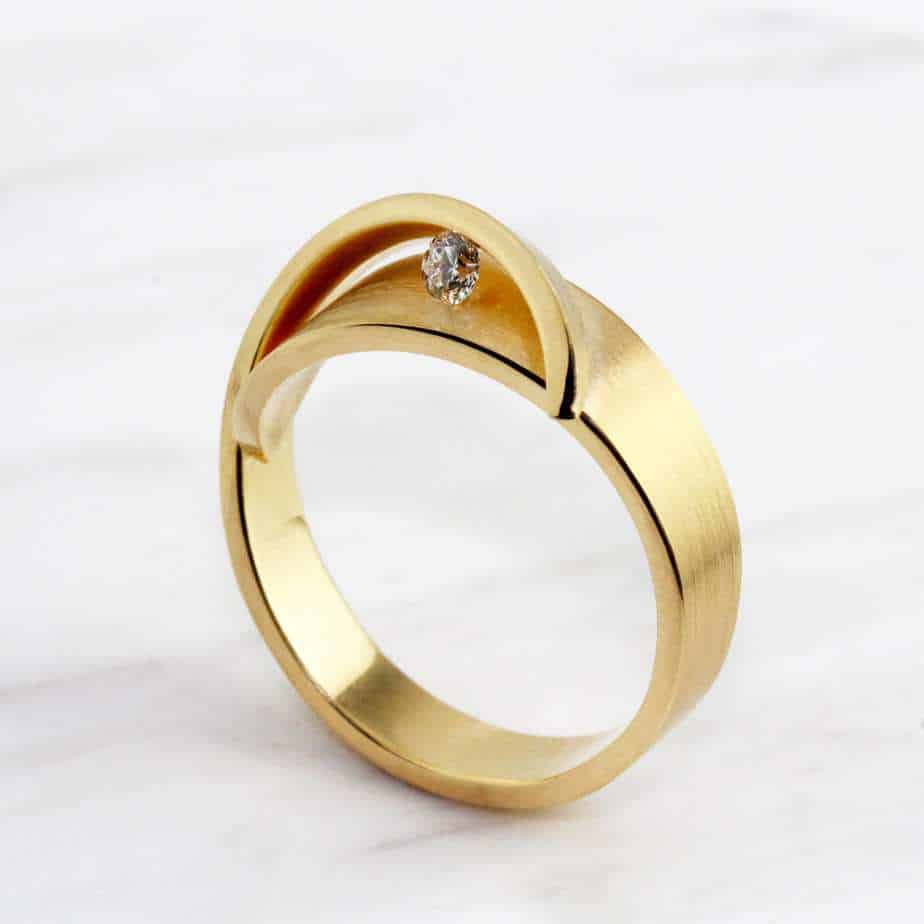 Cardillac - 18k Yellow Gold Magnolia Diamond Ring - DESIGNYARD, Dublin Ireland.