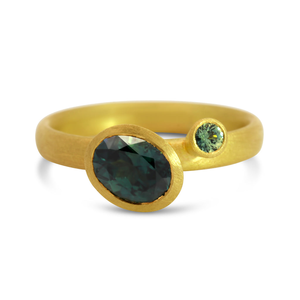 Mark Nuell - 18k Yellow Gold Teal Parti Sapphire Ring - DESIGNYARD, Dublin Ireland.