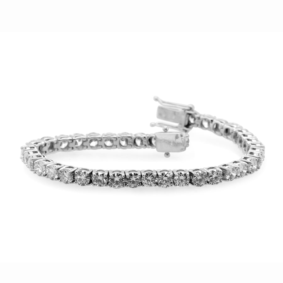 White gold 9.5 carat diamond tennsi bracelt with integrated box clasp