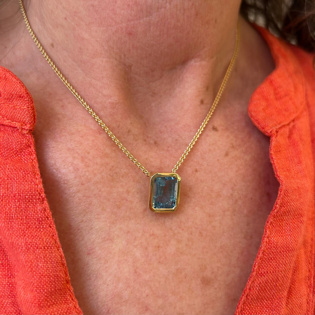 Photograph 3 of 18k Fair Trade Yellow Gold Tenues Bezəl Aquamarine Pendant. Available on DESIGNYARD.com and in our Jewellery Shop Dublin, Ireland. #1 for Contemporary Jewellery.