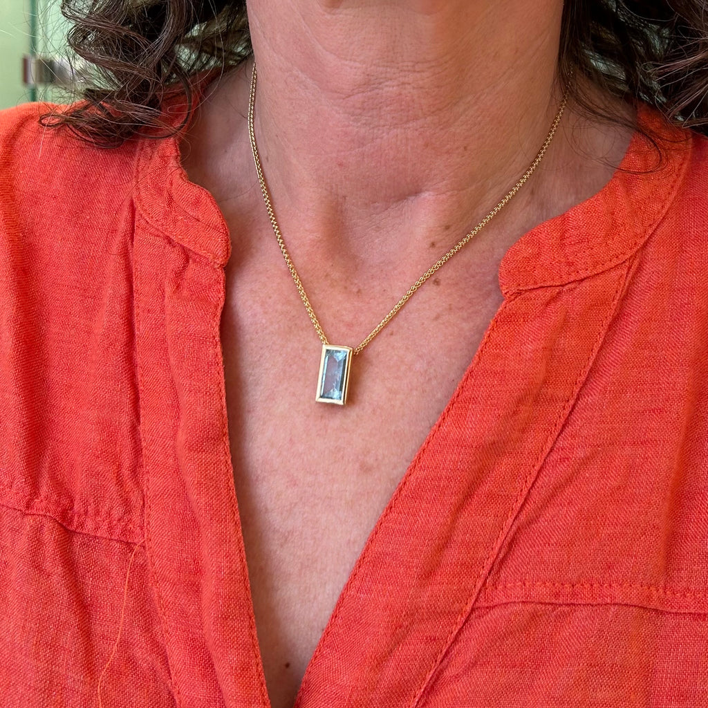 Photograph 6 of 18k Fair Trade Yellow Gold Tenues Bezəl Mirror Aquamarine Pendant. Available on DESIGNYARD.com and in our Jewellery Shop Dublin, Ireland. #1 for Contemporary Jewelery.