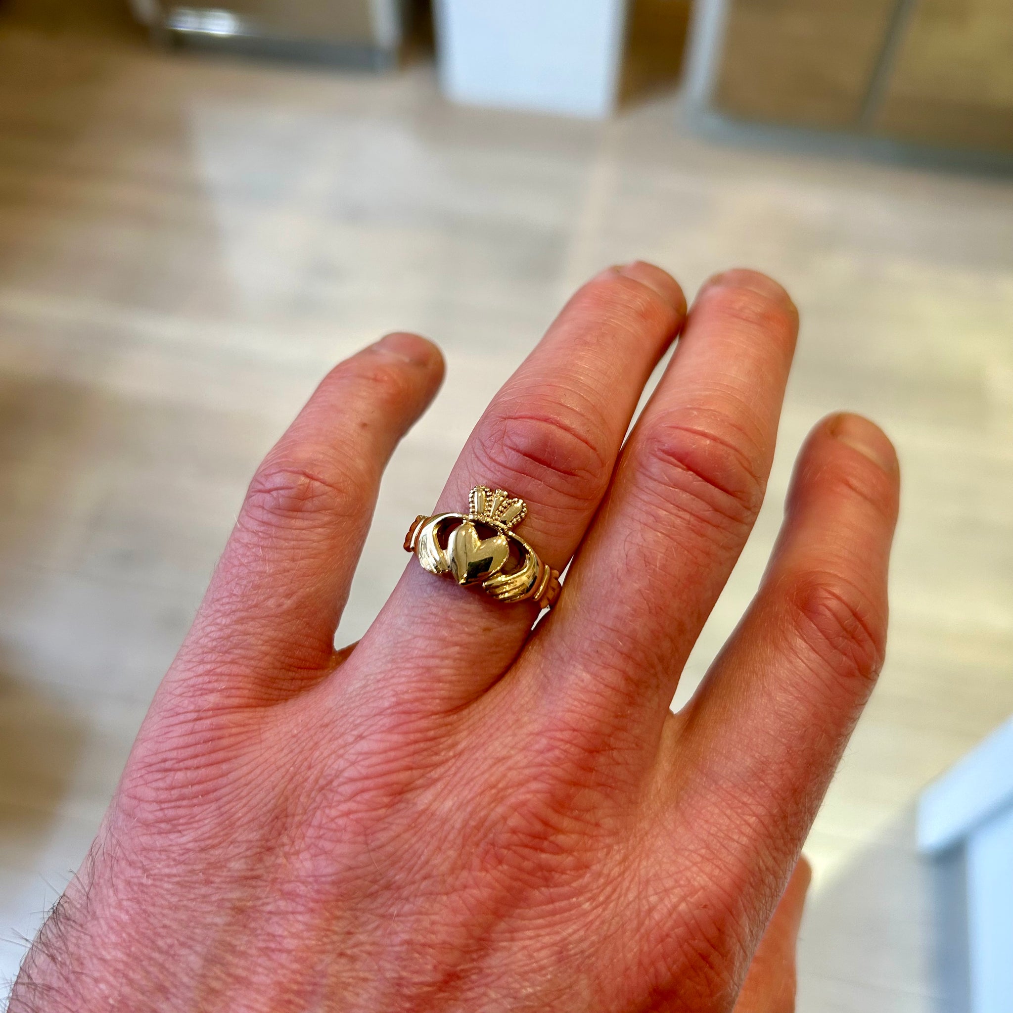 Ring Finger Which Way Do You Wear An Irish Claddagh Ring What