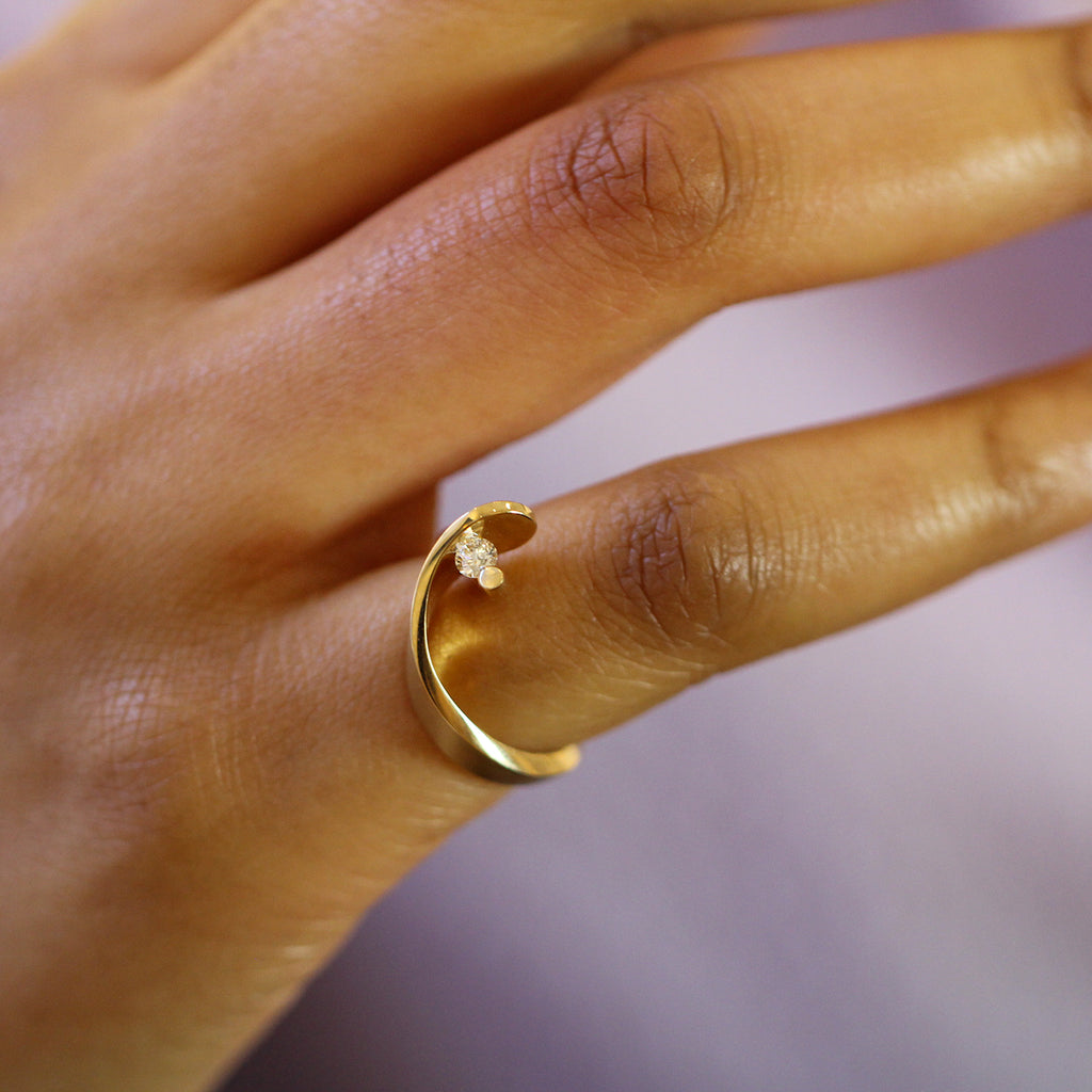 cardillac 14k yellow gold whirl diamond engagement ring designyard contemporary jewellery gallery dublin ireland