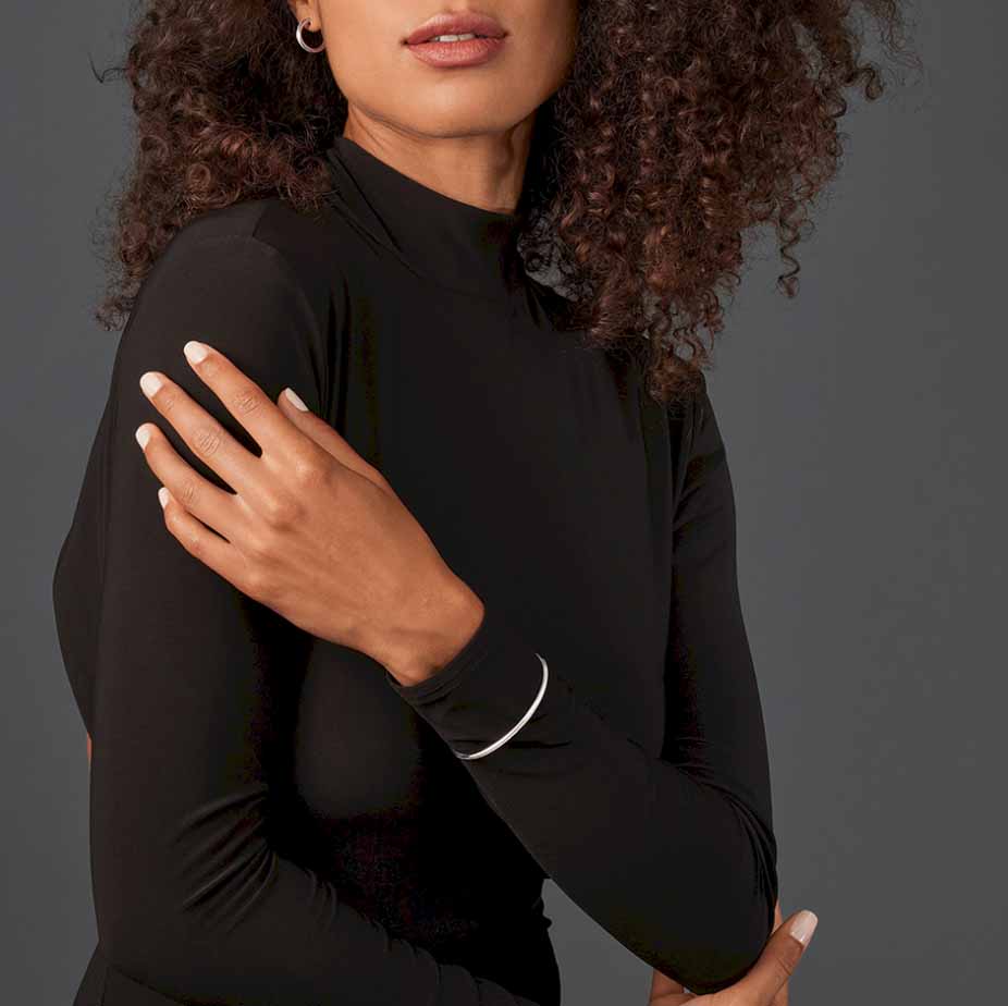 Photograph 4 of Henrich & Denzel's Platinum Mikado Soft Diamond Torc Bangle. Available on DESIGNYARD.com and in our Contemporary Jewellery Shop Dublin, Ireland. Free Worldwide Shipping with DHL.