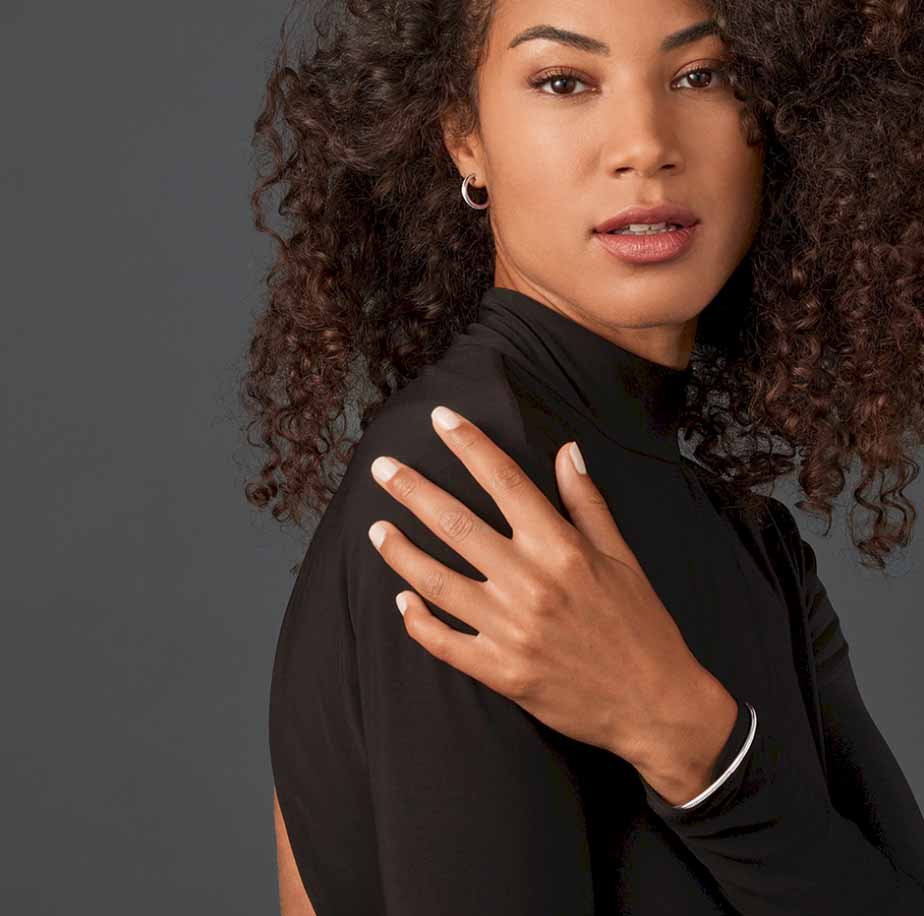 Photograph 2 of Henrich & Denzel's Platinum Mikado Soft Diamond Torc Bangle. Available on DESIGNYARD.com and in our Contemporary Jewellery Shop Dublin, Ireland. Free Worldwide Shipping with DHL.