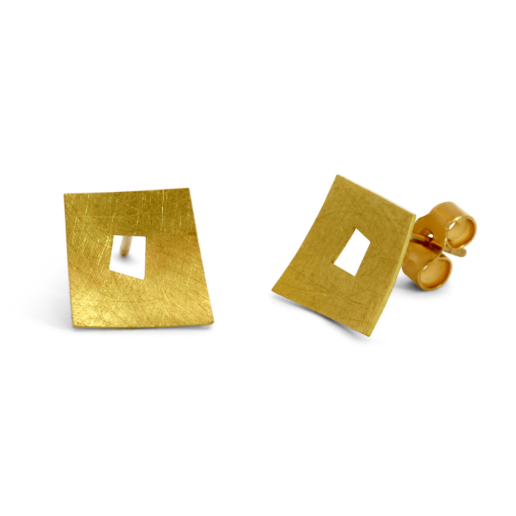 louise oneill 18k yellow gold square stud earrings designyard contemporary jewellery gallery dublin ireland