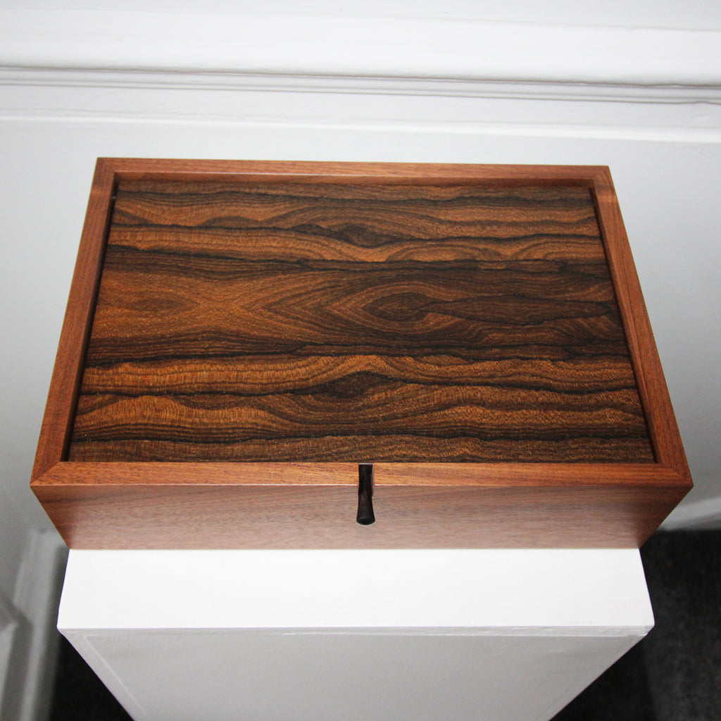 Photograph 2 of Mark Hanvey's Handmade Walnut Box. Exclusively Available on DESIGNYARD.com and in our Gallery Dublin, Ireland. 