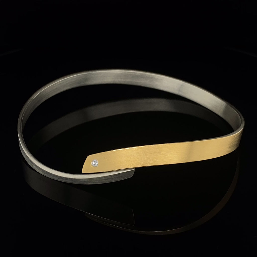 Manu - Sterling Silver 22k Yellow Gold Bi Metal Diamond Wave Bracelet - DESIGNYARD, Dublin Ireland.
