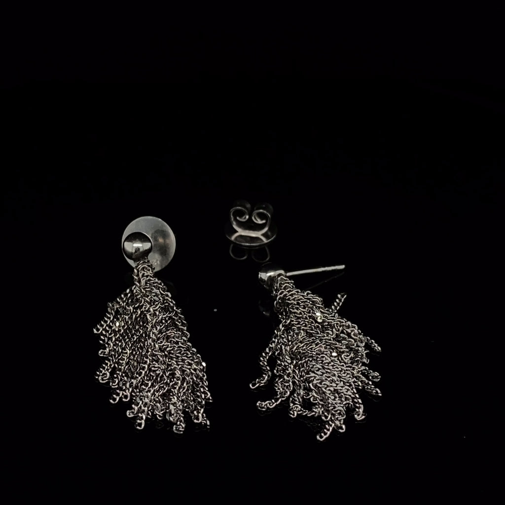 Claudia Milic - Sterling Silver Siara Short Earrings - DESIGNYARD, Dublin Ireland.