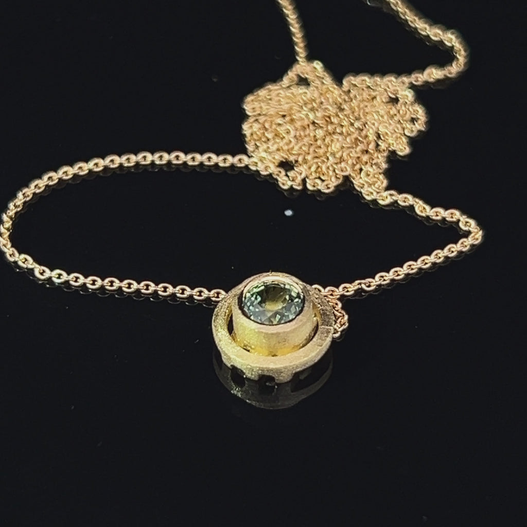 shimell and madden 18k yellow gold small nova green sapphire pendant designyard contemporary jewellery gallery dublin ireland