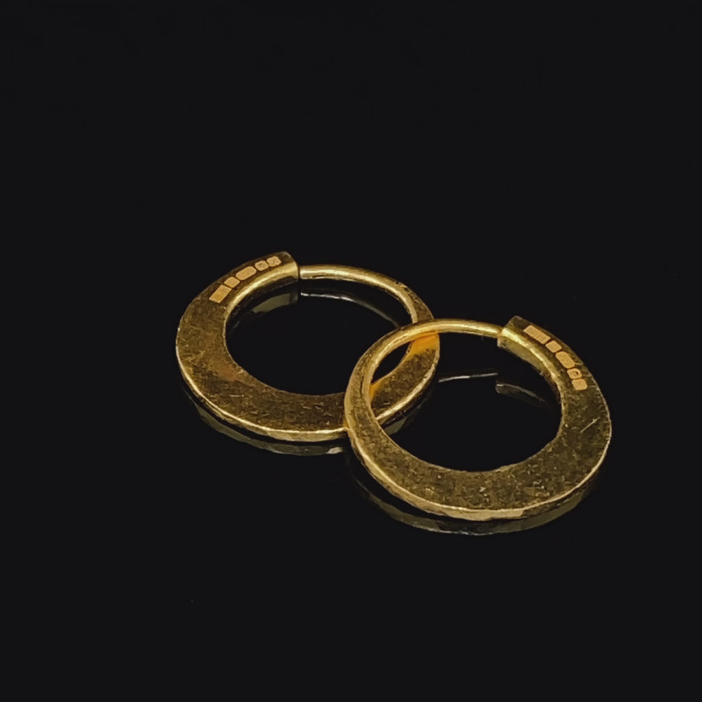 Video of Sarah Herriot's Contemporary 24k Yellow Gold Hoops 14mm. Available on DESIGNYARD.com and in our Jewellery Shop Dublin, Ireland. Free Worldwide Shipping with DHL.