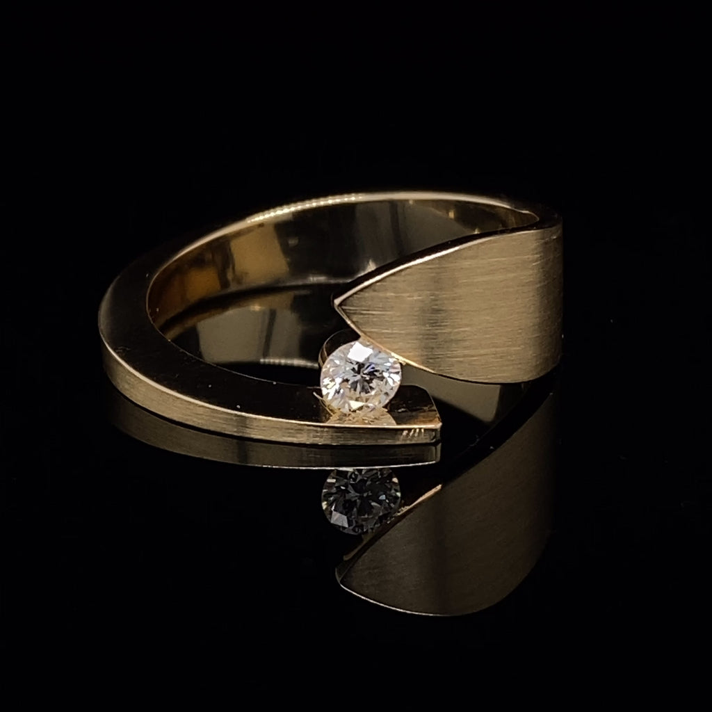 Cardillac - 14k Yellow Gold Leaf Diamond Ring - DESIGNYARD, Dublin Ireland.