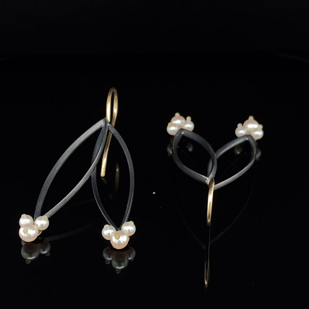 Sophia Epp - Oxidized Silver 18k Yellow Gold Pearl Perlenblätter Earrings - DESIGNYARD, Dublin Ireland.