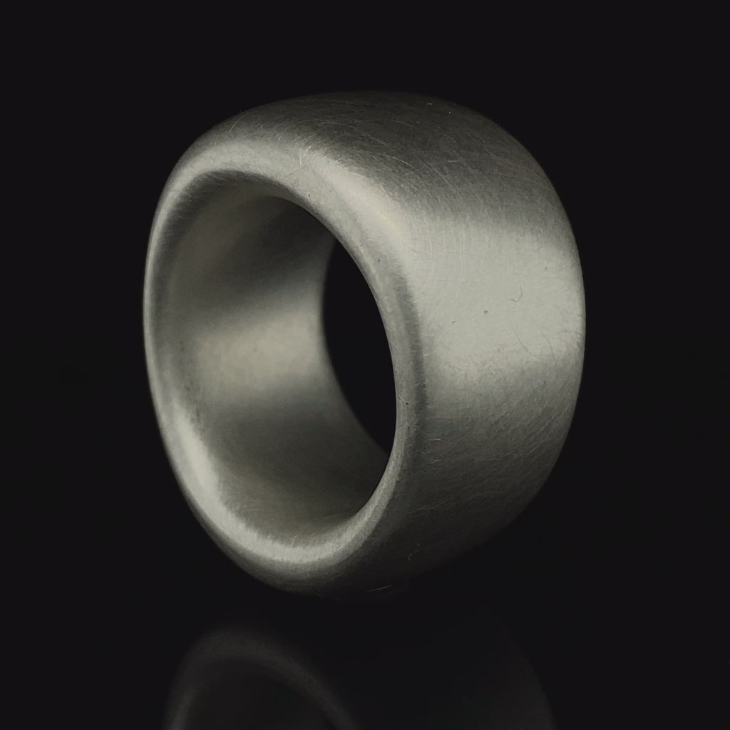 Erik Urbschat - Sterling Silver Balloon Ring - DESIGNYARD, Dublin Ireland.