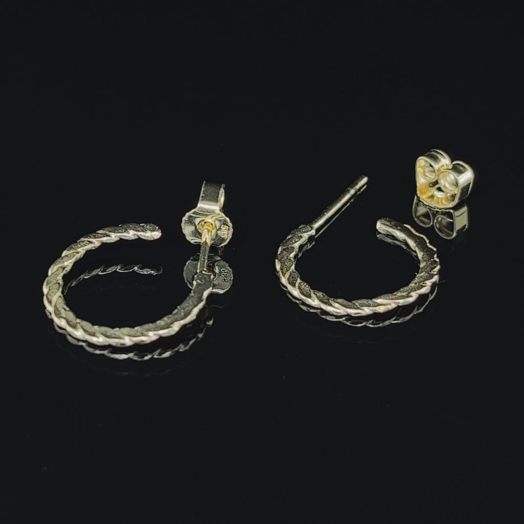 Neeltje Huddleston Slater - 14k Yellow Gold Thin Cord Hoop Earrings - DESIGNYARD, Dublin Ireland.