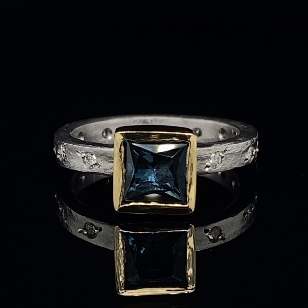 Shimara Carlow - 18k White Yellow Gold Blue Topaz Diamond Ring - DESIGNYARD, Dublin Ireland.