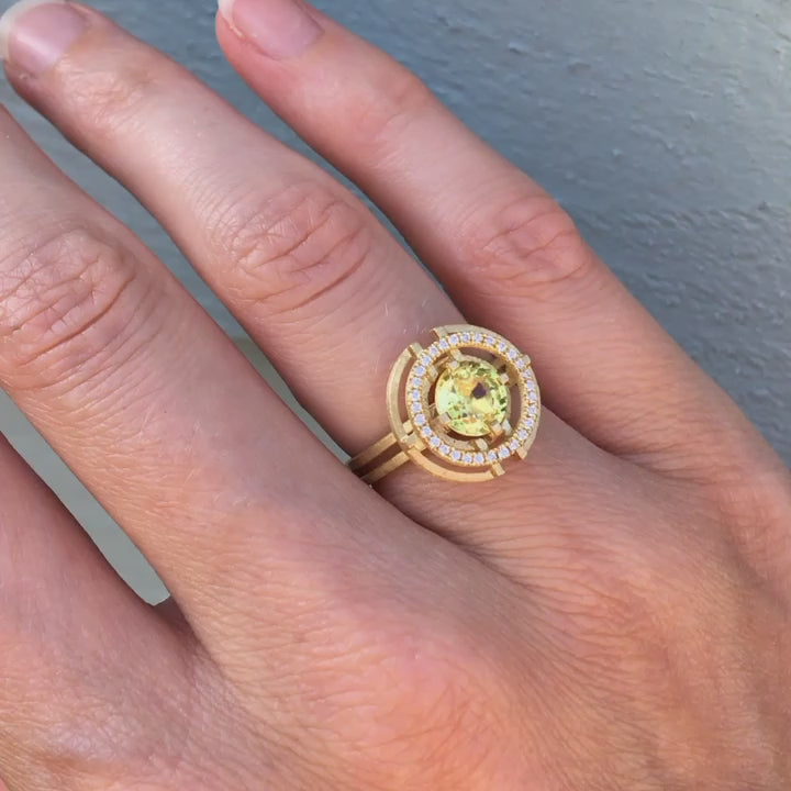 Shimell And Madden - 18k Yellow Gold Three Circle Yellow Sapphire Compass Diamond Ring - DESIGNYARD, Dublin Ireland.