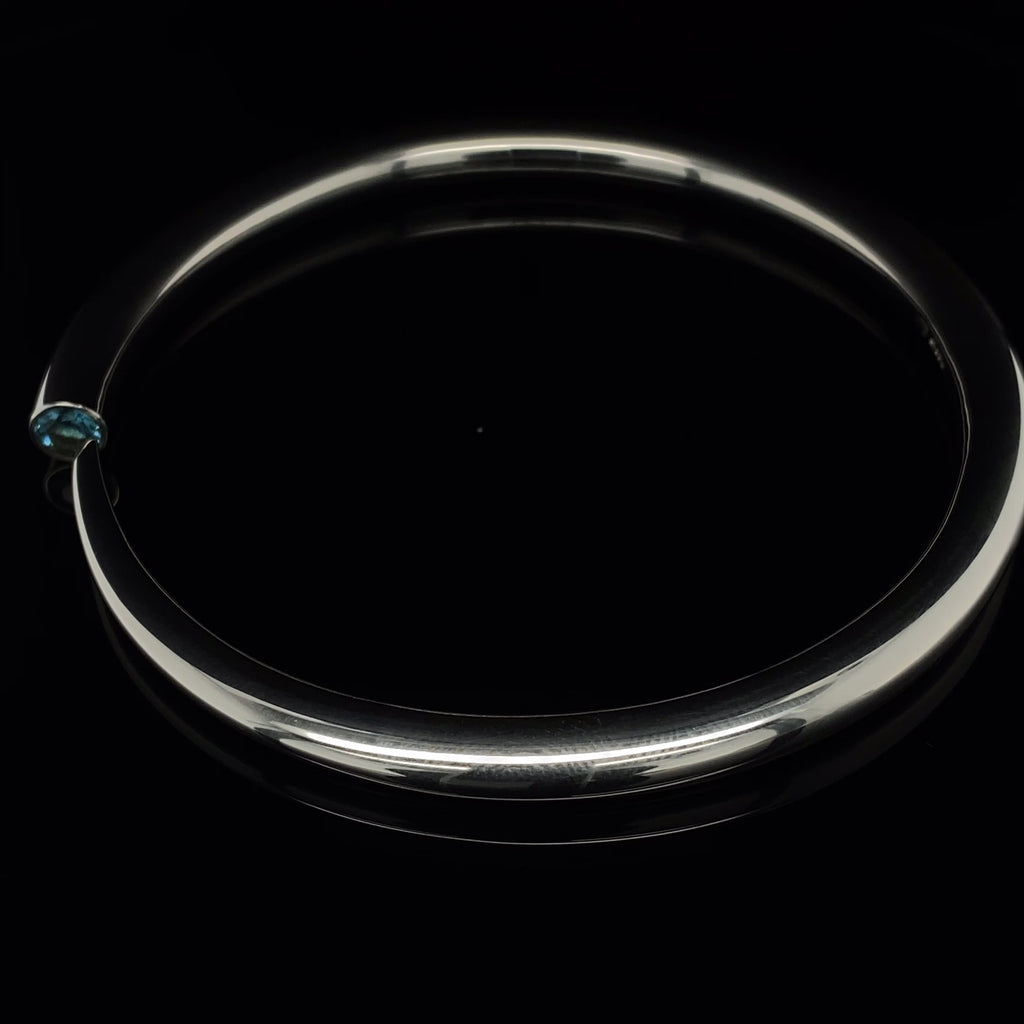 Paul Finch - Sterling Silver Tapered Blue Topaz Bangle - DESIGNYARD, Dublin Ireland.