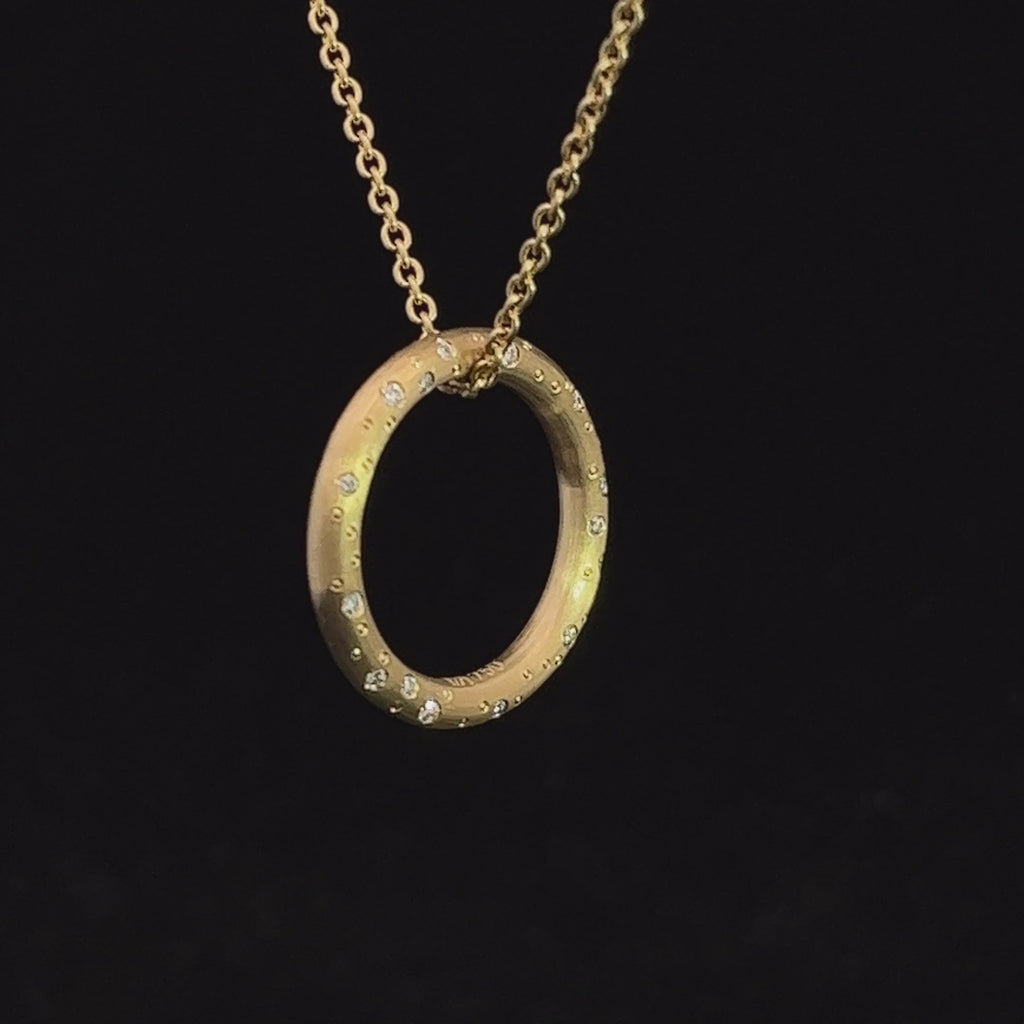 Video of Meister's Contemporary 18k Yellow Gold Mini Constellation Diamond Necklace. Available on DESIGNYARD.com and in our Jewellery Shop Dublin, Ireland. Free Worldwide Shipping with DHL.