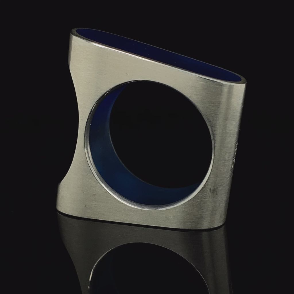 Video of Monika Jakubec's Contemporary Sterling Silver Blue Kalypso Statement Ring. Available on DESIGNYARD.com and in our Jewellery Shop Dublin, Ireland. Free Worldwide Shipping with DHL.