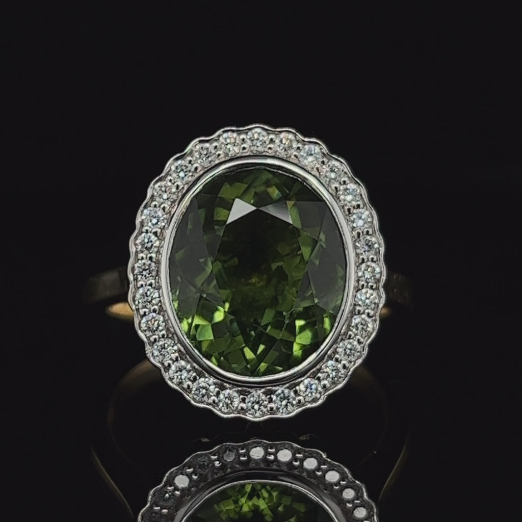 Video of 18k Yellow & White Gold Tourmaline Magna Bezel Diamond Statement Ring. Available on DESIGNYARD.com and in our Jewellery Shop Dublin, Ireland. Free Worldwide Shipping with DHL.