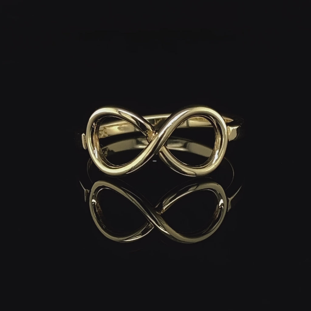 Friederike Grace - 18k Yellow Gold Infinity Ring - DESIGNYARD, Dublin Ireland.