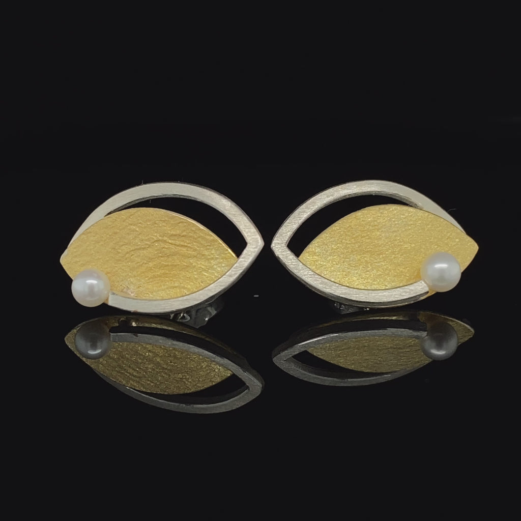 Manu - Sterling Silver 22k Yellow Gold Pearl Leaf Earrings - DESIGNYARD, Dublin Ireland.
