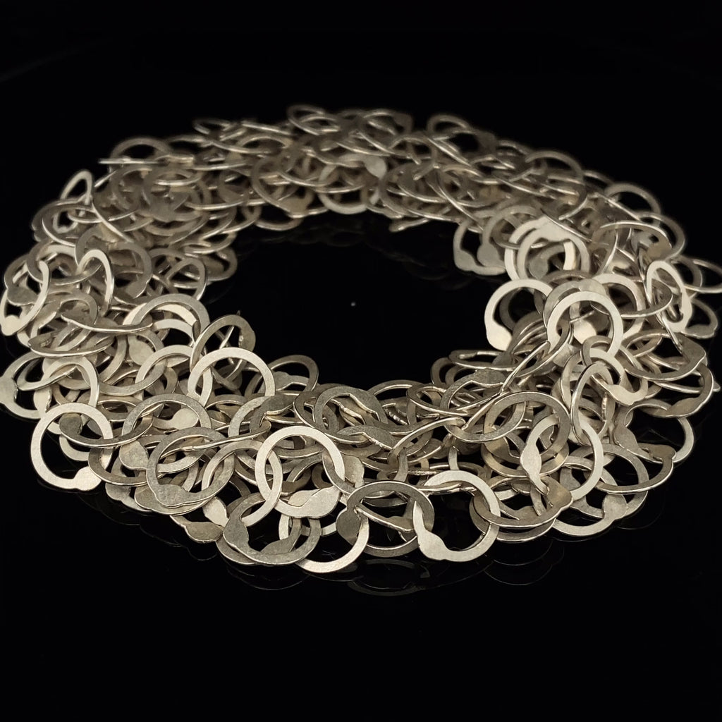 Erik Urbschat - Sterling Silver Queue Endlos Bracelet - DESIGNYARD, Dublin Ireland.
