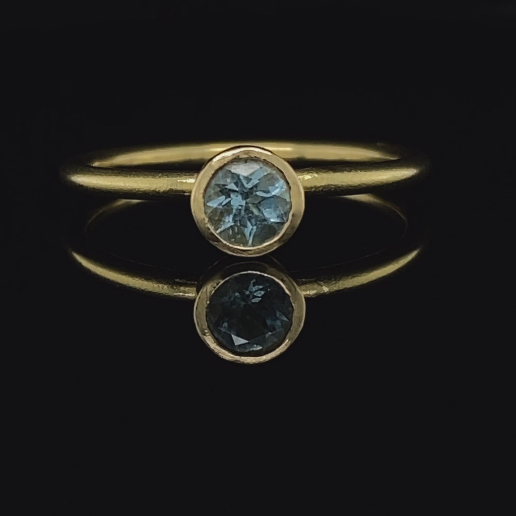 Video of Shimara Carlow's Contemporary 18k Yellow Gold Gum Nut Solitaire Aquamarine Alternative Engagement Ring. Available on DESIGNYARD.com and in our Jewellery Shop Dublin, Ireland. Free Worldwide Shipping with DHL.