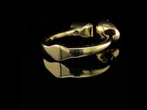 Video of 18k Yellow Gold Toi et Moi Diamond Engagement Ring. Available on DESIGNYARD.com and in our Jewellery Shop Dublin, Ireland. Free Worldwide Shipping with DHL.