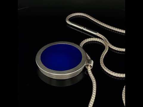 Video of Monika Jakubec's Sterling Silver Two Sided Blues Statement Necklace. Available on DESIGNYARD.com and in our Contemporary Jewellery Shop Dublin, Ireland. Free Worldwide Shipping with DHL.