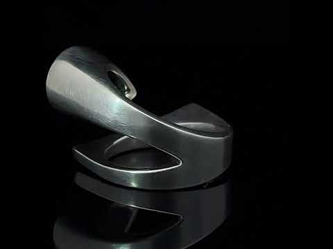 Video of Angela Hubel's Contemporary Sterling Silver Lagune Blue Topaz Drop Statement Ring. Available on DESIGNYARD.com No 1 for Contemporary Jewellery in Europe. Shipping Worldwide.