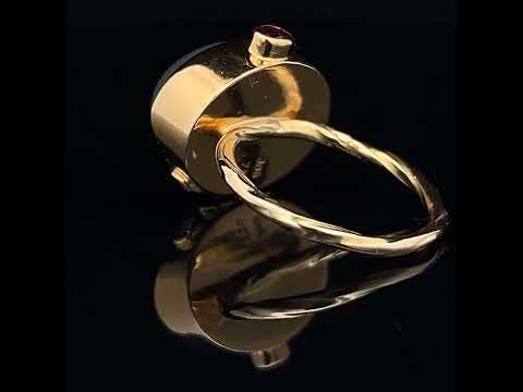 Video of Josephine Bergsøe's Contemporary Yellow Gold Beryl Ruby Diamond Statement Ring. Available on DESIGNYARD.com and in our Jewellery Shop Dublin, Ireland. Free Worldwide Shipping with DHL.