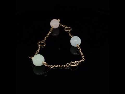 Video of Nicole Van Der Wolf's Contemporary Yellow Gold Solo Triple Beryl Bracelet. Available on DESIGNYARD.com and in our Jewellery Shop Dublin, Ireland. Free Worldwide Shipping with DHL.