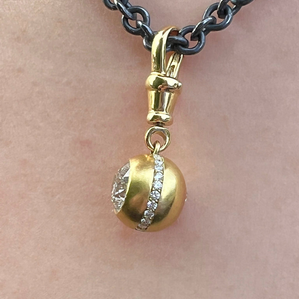 Photograph 5 of Sam Lafford's 18k Yellow Gold An Grá Diamond Necklace. Available on DESIGNYARD.com and in our Contemporary Jewellery Shop Dublin, Ireland. Free Worldwide Shipping with DHL.
