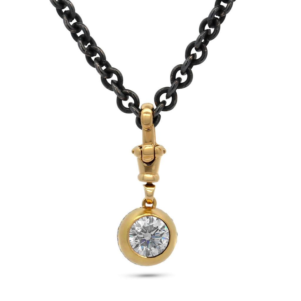 Photograph 2 of Sam Lafford's 18k Yellow Gold An Grá Diamond Necklace. Available on DESIGNYARD.com and in our Contemporary Jewellery Shop Dublin, Ireland. Free Worldwide Shipping with DHL.