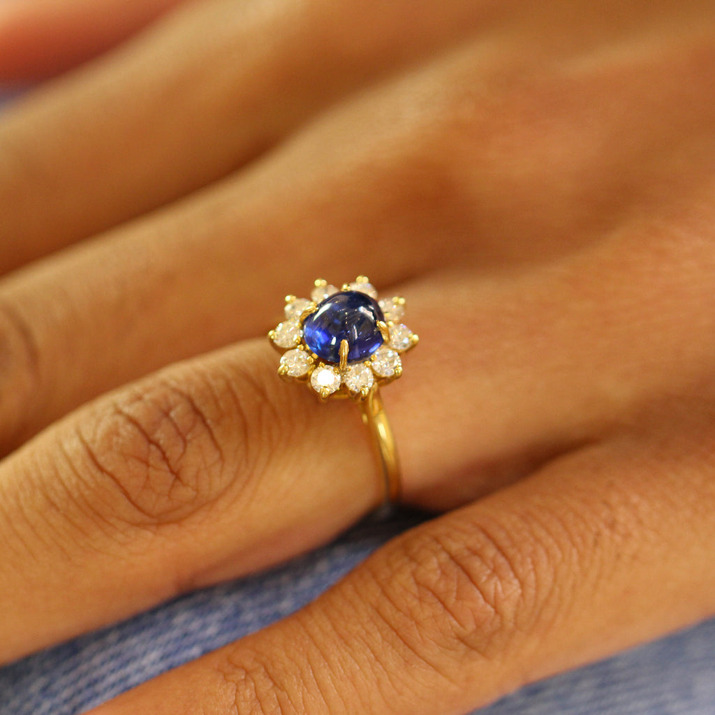 DesignYard - 18k Yellow Gold Blue Sapphire Cabochon Diamond Ring - DESIGNYARD, Dublin Ireland.