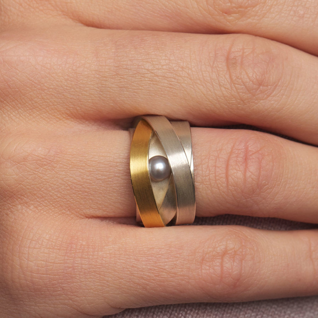 Manu - Sterling Silver 22k Yellow Gold Grey Pearl Ribbon Ring - DESIGNYARD, Dublin Ireland.