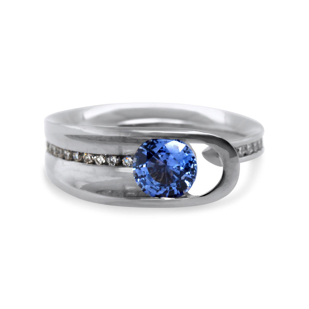 Da Capo - 18k White Gold Blue Sapphire Diamond Embrace Engagement Ring - DESIGNYARD, Dublin Ireland.