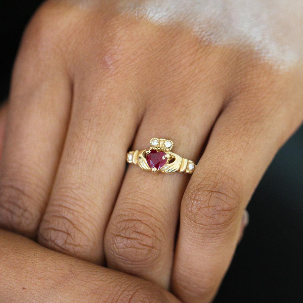 DesignYard - 14k Yellow Gold Ruby Heart Diamond Claddagh Ring - DESIGNYARD, Dublin Ireland.