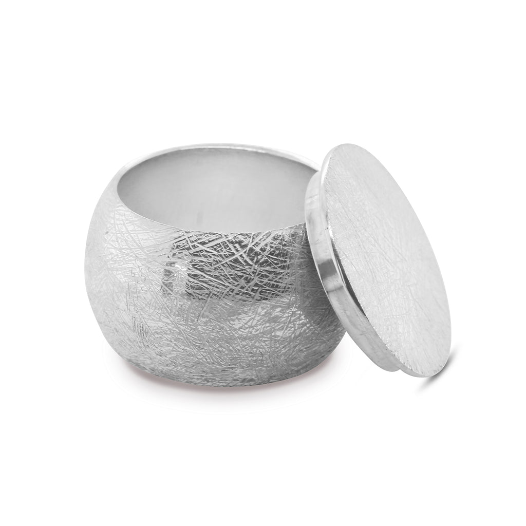Photograph 3 of Erik Urbschat's Contemporary 18k Yellow Gold Orbit Rings Silver Box Set. Available on DESIGNYARD.com and in our Jewelry Store Dublin, Ireland.
