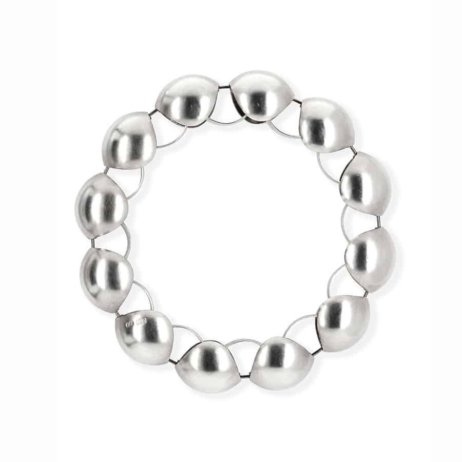 Photograph 2 of Erik Urbschat's Contemporary Sterling Silver Turnus Bracelet. Available on DESIGNYARD.com and in our Jewellery Shop Dublin, Ireland.