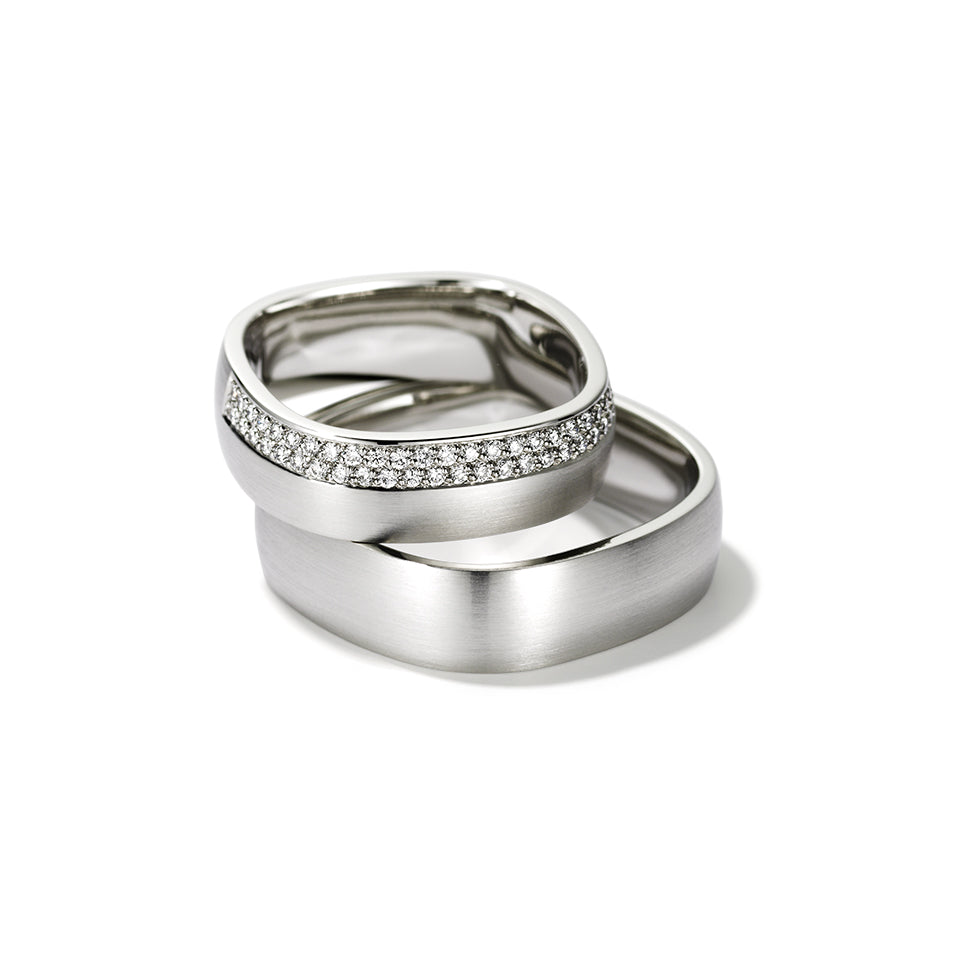 Henrich &amp; Denzel - Platinum Forma Soft Diamond Ring - DESIGNYARD, Dublin Ireland.