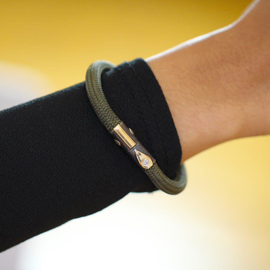 Spudnik bracelet with bajonet clasp