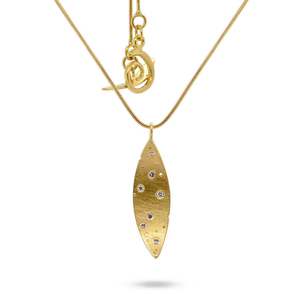Kate Smith - 18k Yellow Gold Scattered Diamond Curved Necklace - DESIGNYARD, Dublin Ireland.