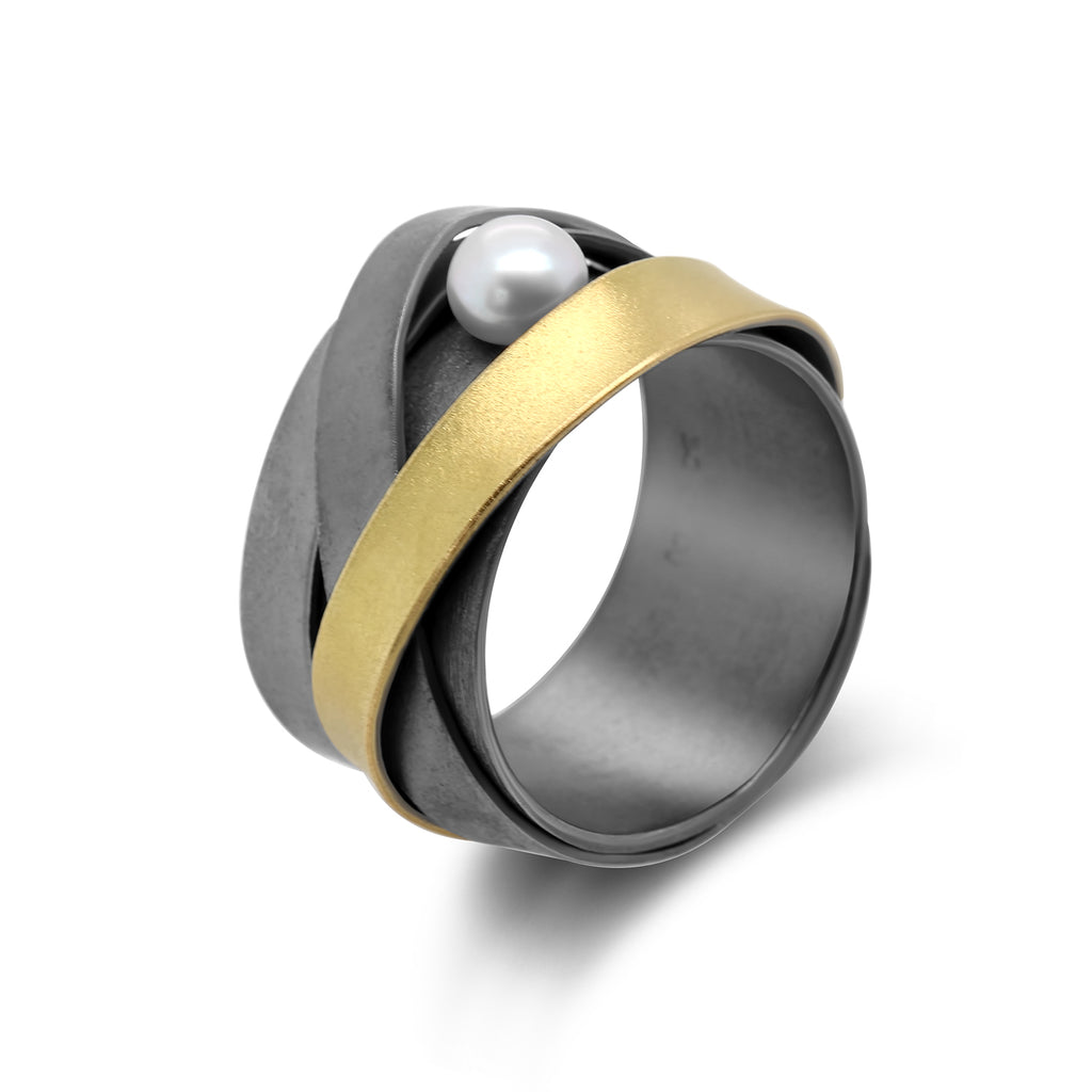 Manu - Sterling Silver Oxi 22k Yellow Gold Grey Pearl Ribbon Ring - DESIGNYARD, Dublin Ireland.