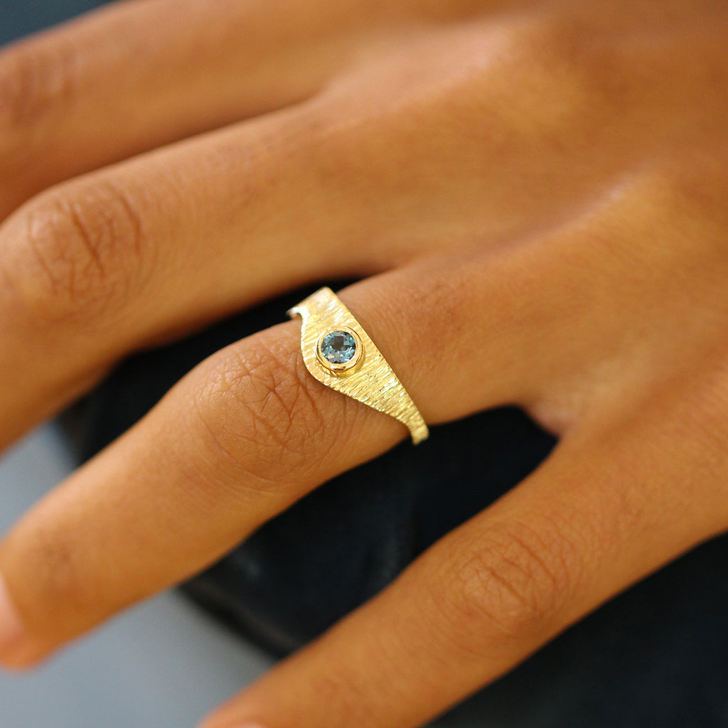 Photograph 3 of Martina Hamilton's Contemporary 9k Yellow Gold Seashore Blue Topaz Statement Ring. Available on DESIGNYARD.com and in our Jewellery Shop Dublin, Ireland. Free Worldwide Shipping with DHL.
