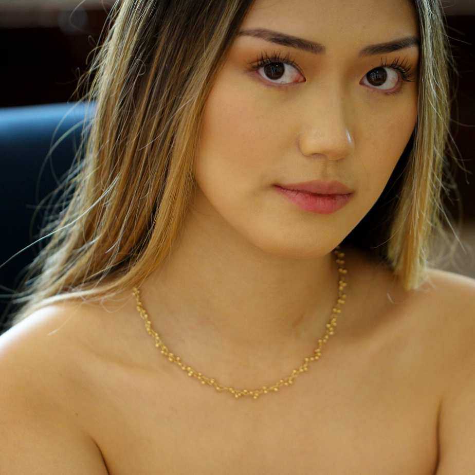 Photograph 2 of Neeltje Huddleston Slater's Contemporary Fine 14k Yellow Gold Beaded Necklace. Available on DESIGNYARD.com and in our Jewellery Shop Dublin, Ireland. Free Worldwide Shipping with DHL.